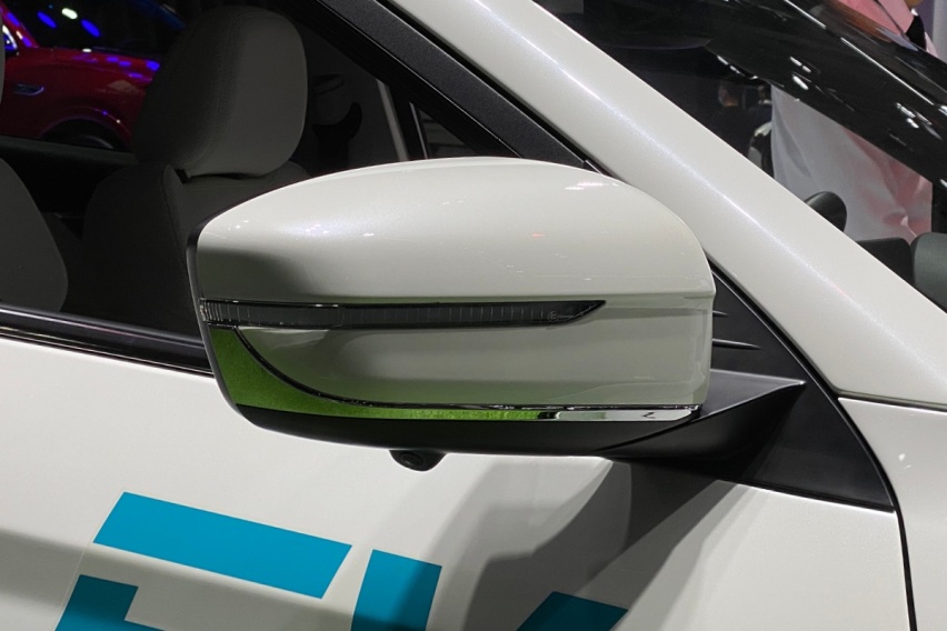 前脸变化很大 广州车展实拍新款捷途X70S EV
