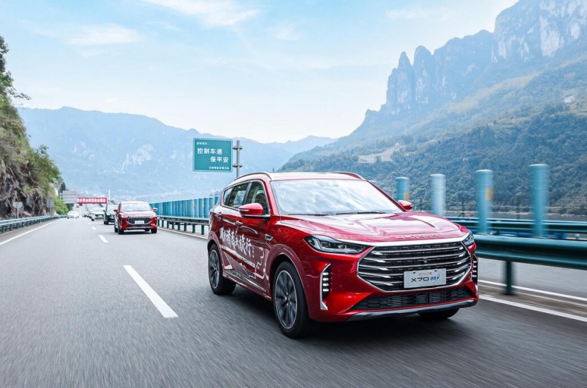 进阶的硬核中型SUV 试驾捷途X70诸葛