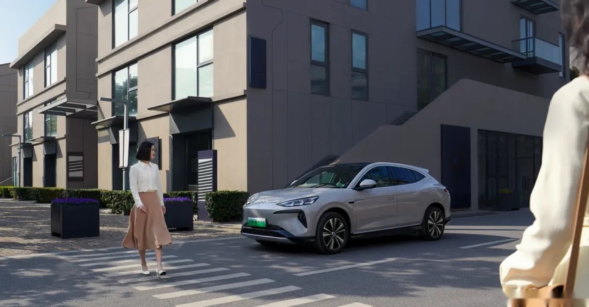 售价23.98-32.98万元 新款腾势N7上市 竞争特斯拉Model