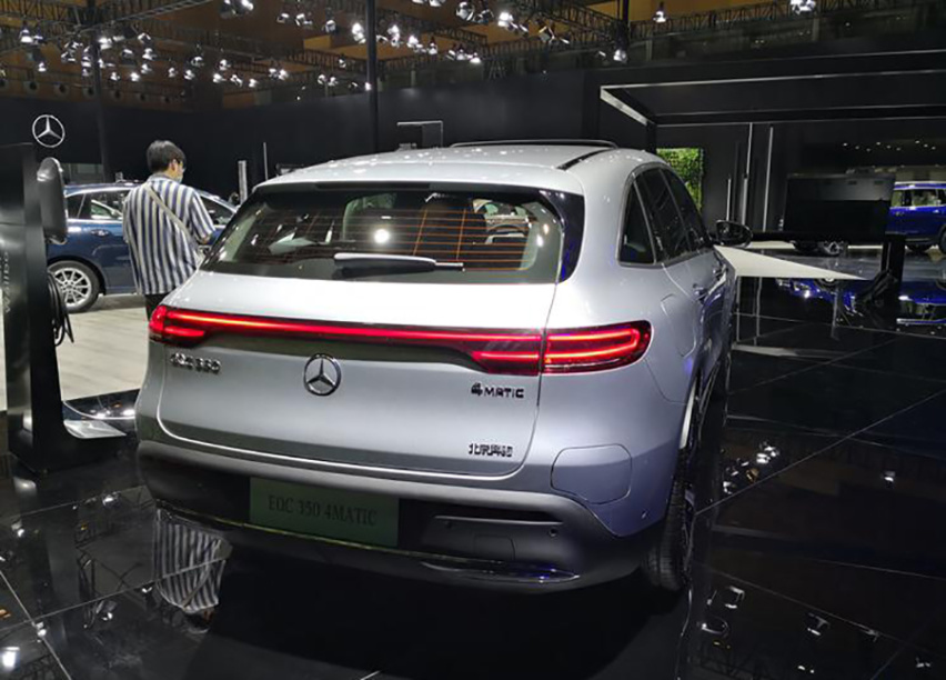 EQC 350上市 比400便宜8万意味着什么？