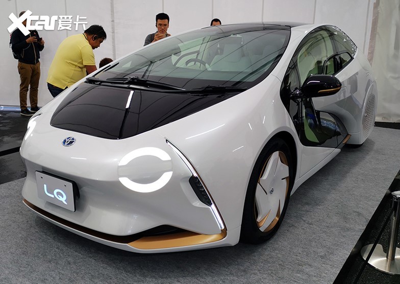 相比于此前发布的丰田concept-爱i概念车,丰田lq概念车的造型更接近于