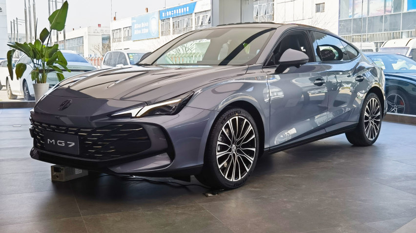 又一个“卷王”名爵MG7现已到店 接受预定