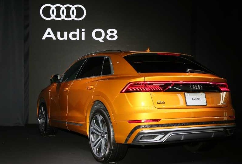 高端的运动风 全新奥迪Q8海外实车