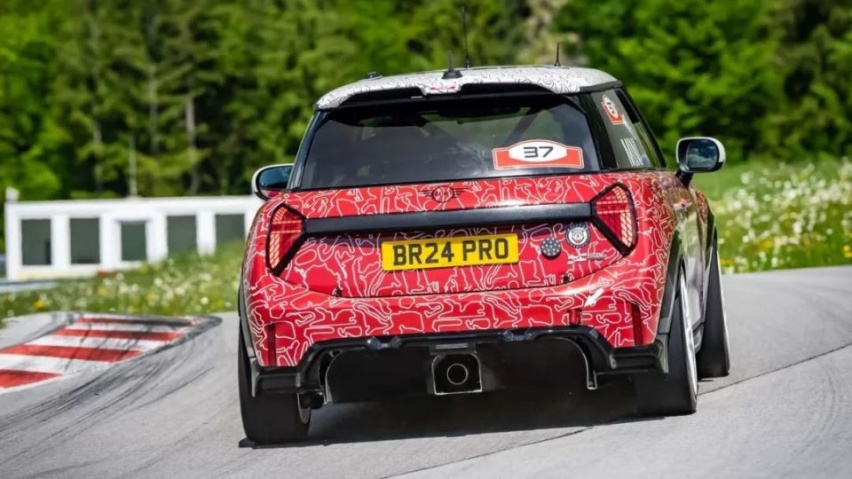 全新MINI JCW原型车，比卡丁车还好玩