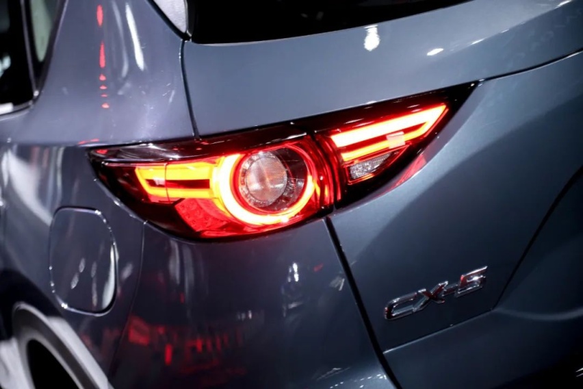 黑化CX-5只是前菜，CX-30 EV才是主菜