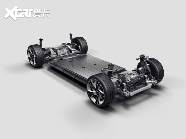 “新世界驾控旗舰”智己L7开启锁单，L7 Pro公布售价40.88万元