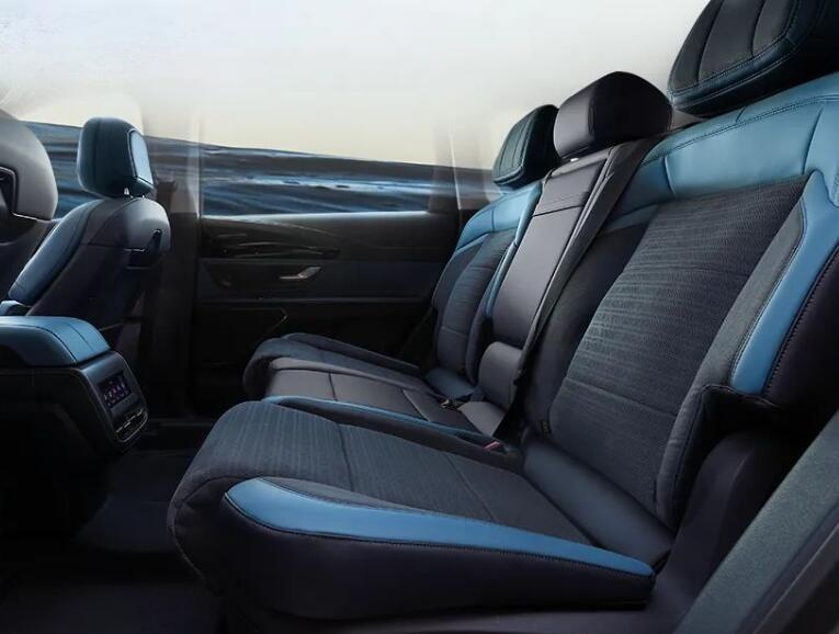 美式豪华SUV！全新一代林肯航海家混动版上市，售36.88万元起