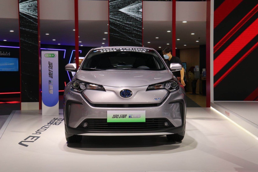 2020成都车展丨NEDC续航里程400km 奕泽E进擎实拍