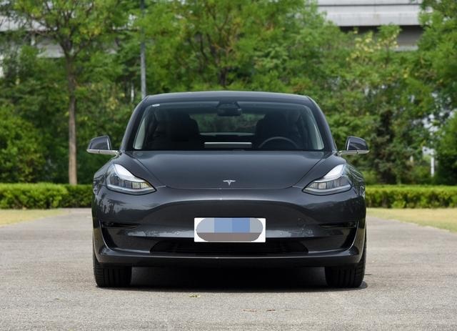 特斯拉Model 3又降价，不到25万开回家，比拼多多还便宜