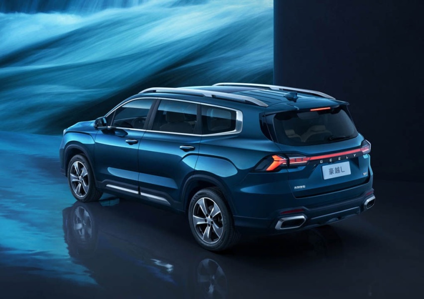 吉利12万级中型SUV！全系2.0T+后轮独悬 网友：奇瑞傻傻分不清