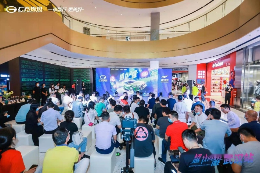 耀我闪耀 EMPOW影豹武汉极速上市