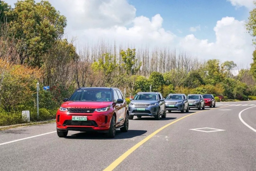 试驾全新路虎发现运动版P300e