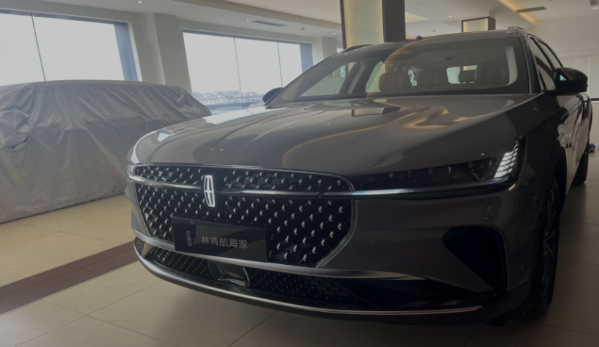 对比车型介绍：林肯航海家与沃尔沃XC60