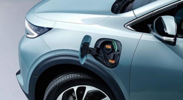 纯电小型SUV，除了新势力还有传统车企别克微蓝7，17.98万起售