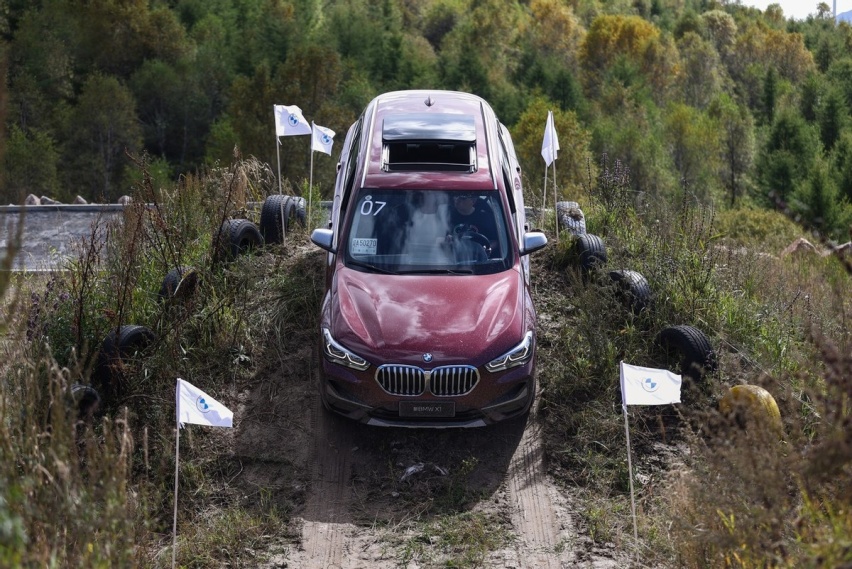 爱生活能越野 和新BMW X1一起感受秋日传“骑”