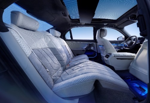 全新BMW 7系家族已到店，首批车主将获限量版收藏礼