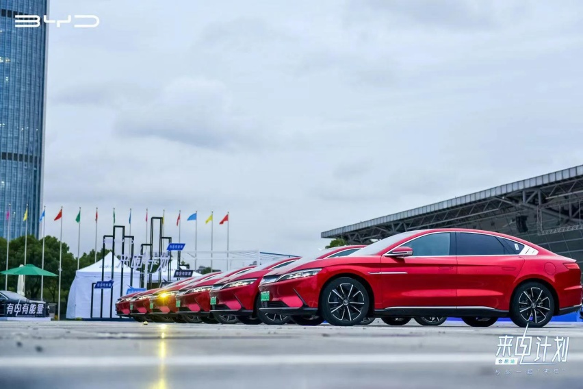 开惯了汽油车，再试驾比亚迪汉EV，颠覆了我对国产新能源的认知