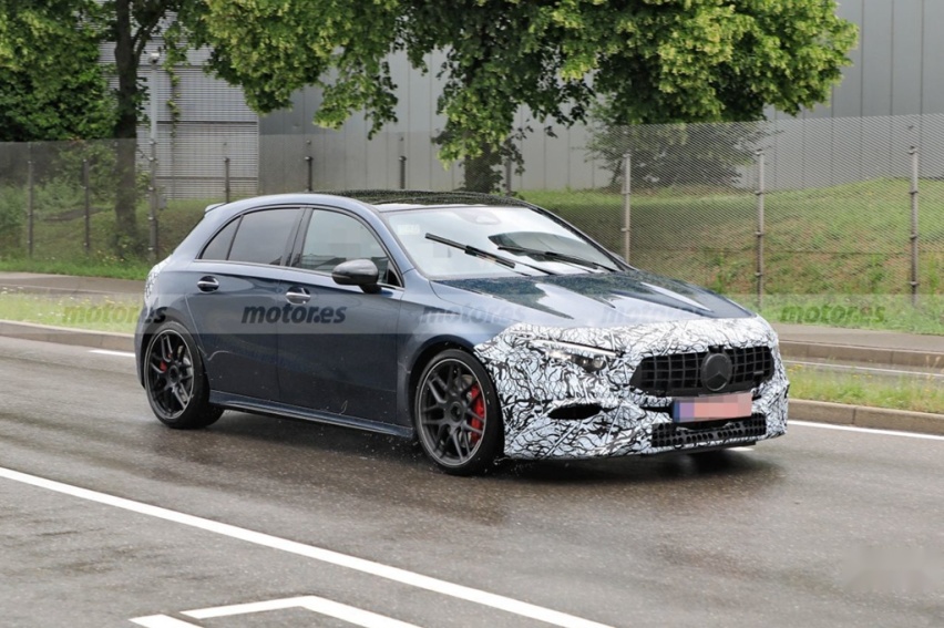 梅赛德斯-AMG A45中期改款谍照，变化集中在灯组，依旧2.0T动力