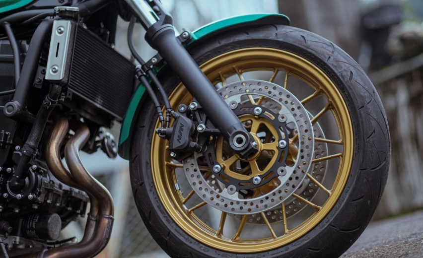轻盈好上手的复古车，2022川崎Z650RS