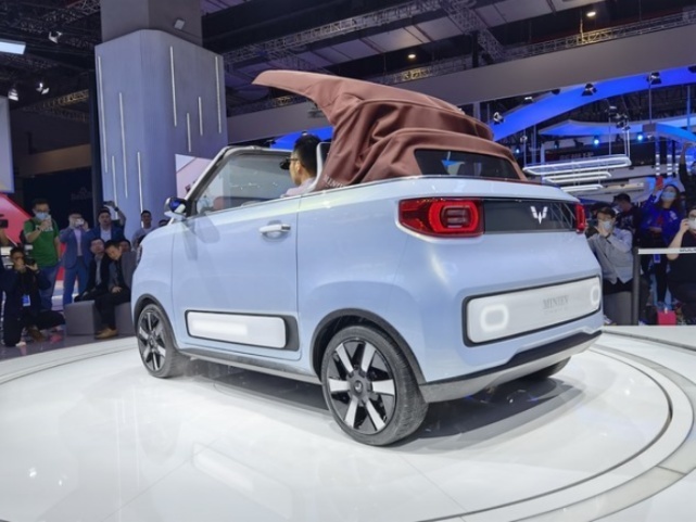 上海车展最受女生欢迎的敞篷电车，预计2022年量产