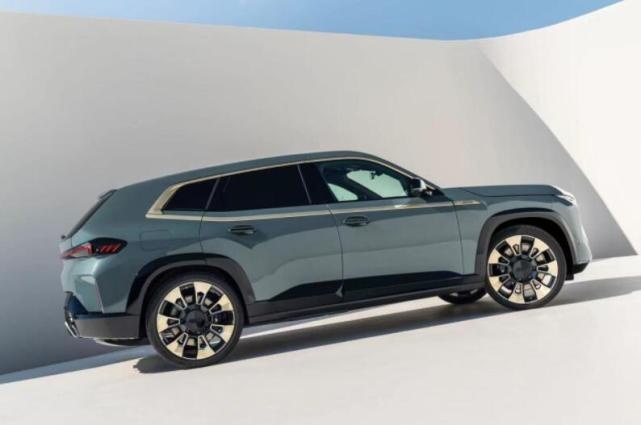 暴躁的全新M旗舰！搭载4.4T V8插混，宝马XM官图发布