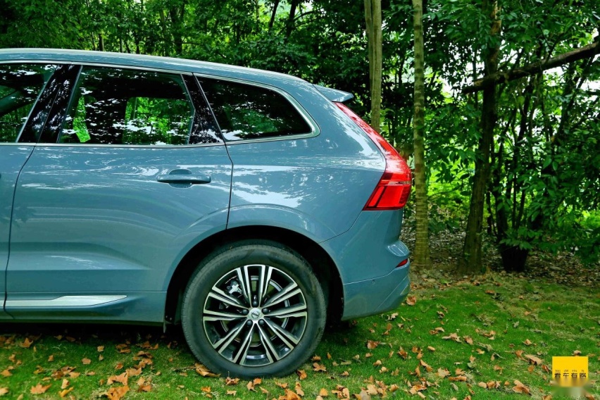试驾沃尔沃XC60 B5版，全时智能四驱+48V轻混系统