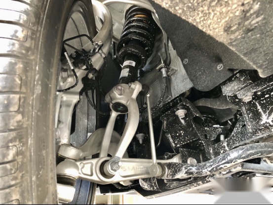 首推2.0T+48V，高原试驾红旗HS7 45TD智联旗畅版