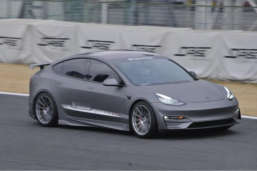 扬言刷新全美赛道纪录！赛化特斯拉Model 3有这个实力吗？