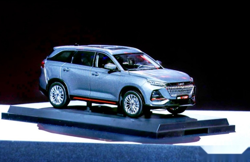 究竟是何方神车？连它的1：18仿真车模都能引发哄抢