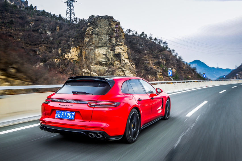 “瓦罐”迷的终极梦想 试驾保时捷Panamera GTS