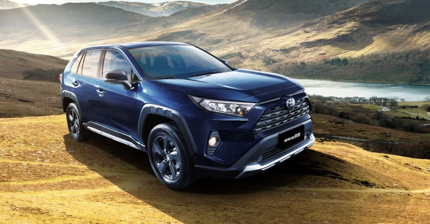 新车｜一汽丰田RAV4荣放2022款登场 新增脚踢感应等便利功能