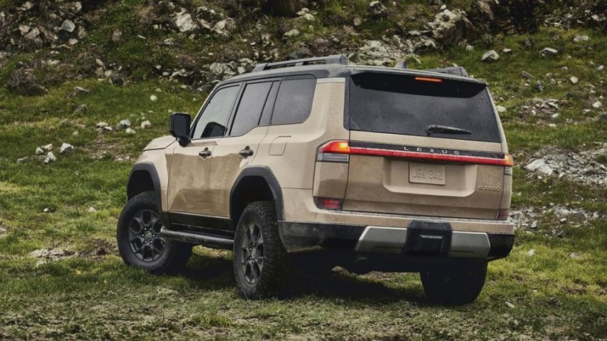 雷克萨斯连发两款SUV，性能、空间、越野，能完胜国产X5？