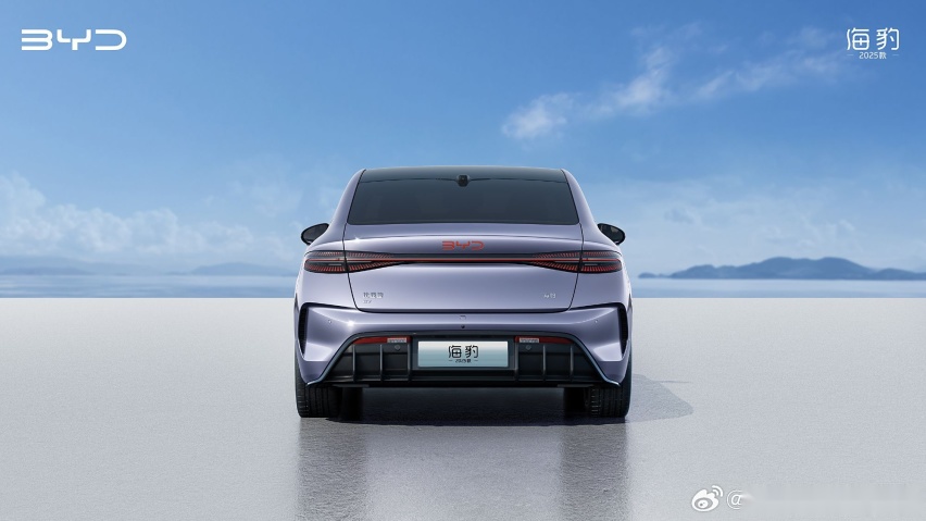 六大进化！比亚迪2025款海豹正式上市 售17.58万元起