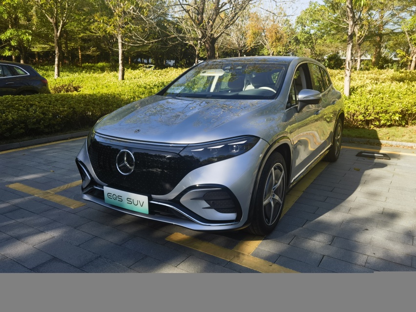 售价预计与EQS接近 奔驰EQS SUV国内正式发布