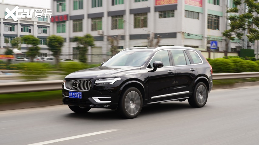 低调与豪华的结合,一辆有内涵的豪华车,试驾沃尔沃xc90-爱卡汽车爱咖
