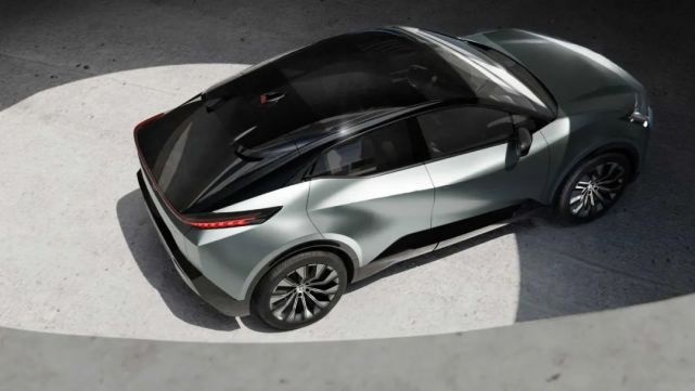 与普锐斯设计同源，丰田bZ Compact SUV