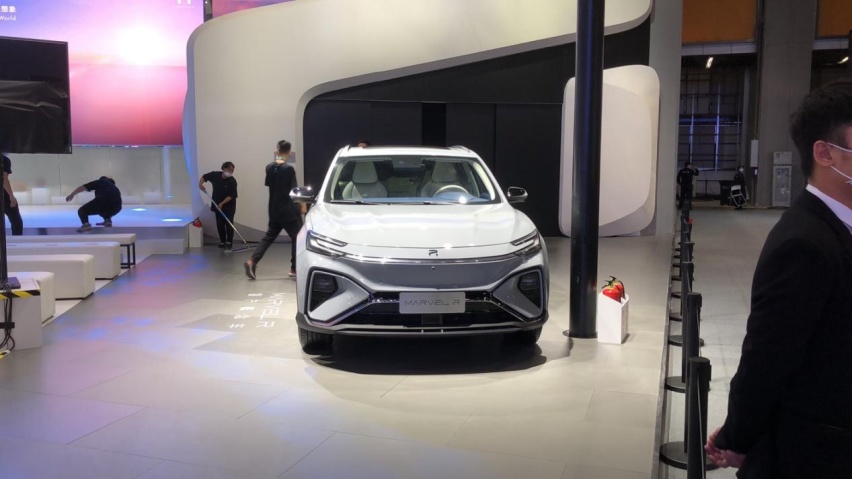油耗3.8L+5G+剪刀门，广州车展的7款国产车太亮眼