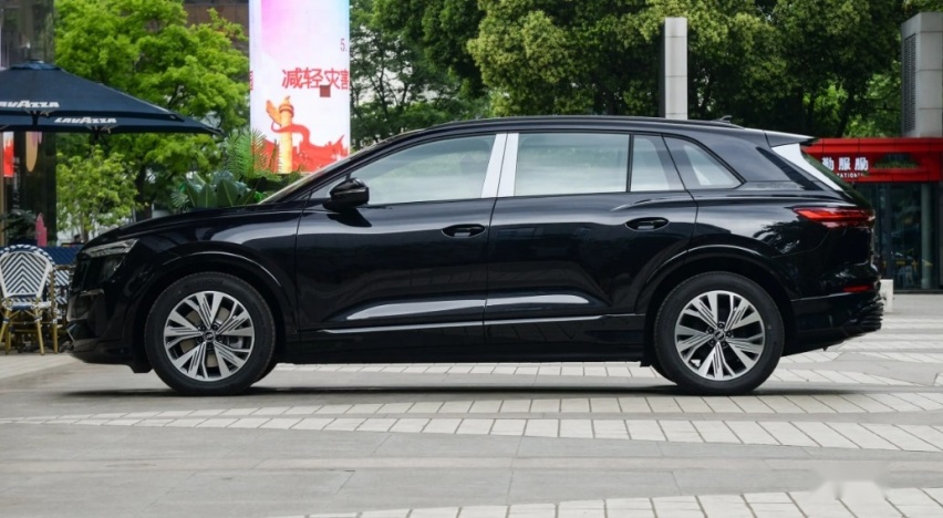 想买奥迪的注意！奥迪中大型纯电SUV最低已跌至24万，能续航560km