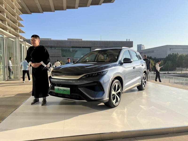 DM5.0上车 11.28万起售 比亚迪二代宋Pro DM-i与海狮0