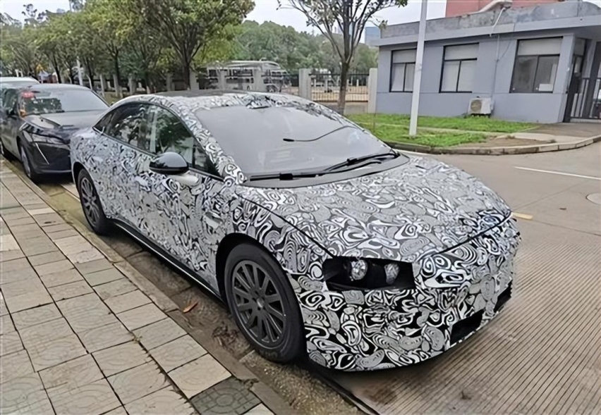 华为与奇瑞正式合作造车，搭载鸿蒙4，车型定名为“LUXEED”