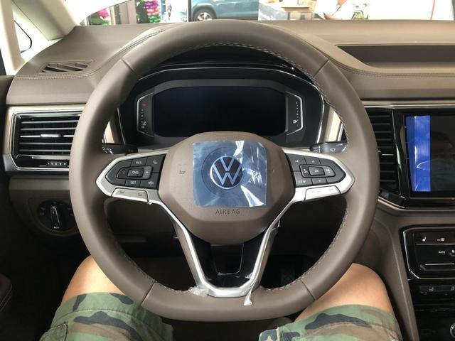 大众最“大”的车来了，途昂同平台，尺寸比GL8/奔驰V大