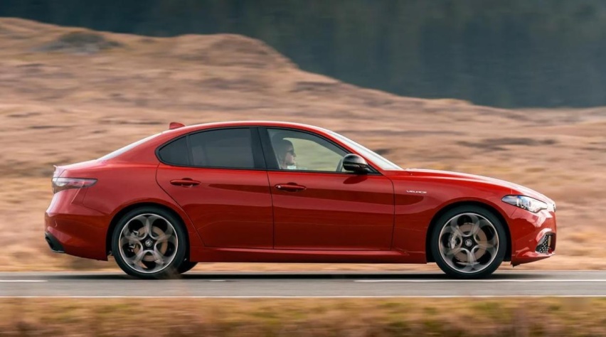 2023阿尔法罗密欧Giulia，35.98万起，碳纤维传动轴，取消后