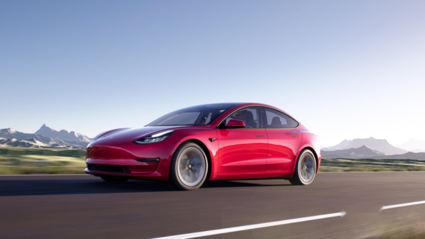 特斯拉Model 3/Y美国都召回了，我们中国呢？丨今日车闻