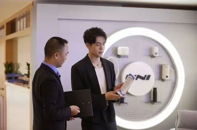 问：十万级SUV比UNI-T更运动的是哪一辆？答：UNI-T