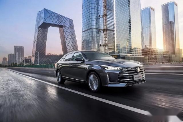 全新传祺GA8上市,车长超5米,配2.0T+爱信6AT,档次不输奥迪A6L