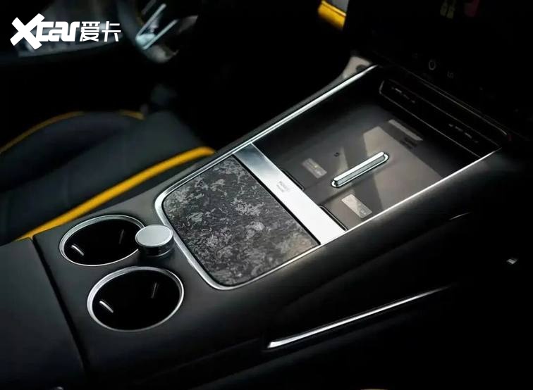 【E汽车】智界RX闪金黑内饰官图发布