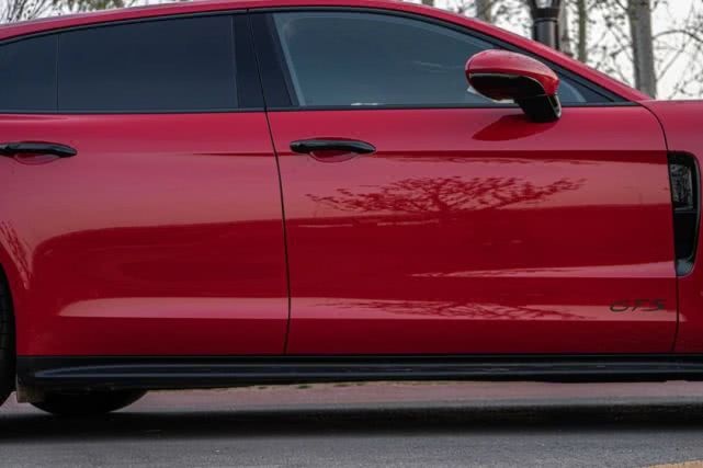 试驾保时捷Panamera GTS，那快0.1秒的信仰