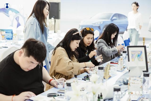 豪华感拉满，腾势双车试驾，优势看得见摸得着