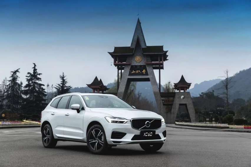 30万买豪华SUV，不要BBA，还有什么可以看的？