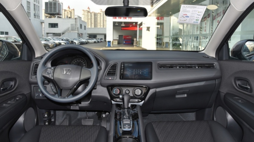 15万预算买家用SUV，选丰田紧凑型，还是本田小型？
